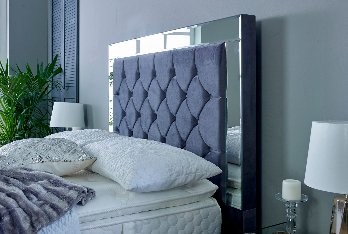 Chesterfield Mirror Ottoman Bed