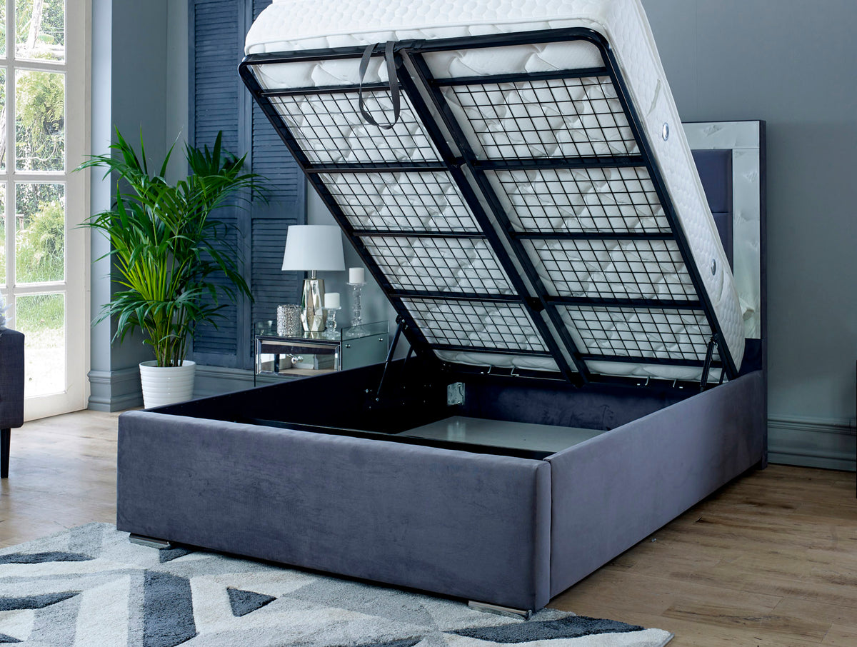 Chesterfield Mirror Ottoman Bed